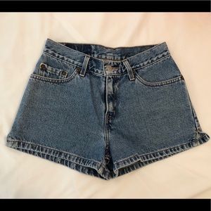VINTAGE Levi’s Mom Shorts Denim Size 3 Jr